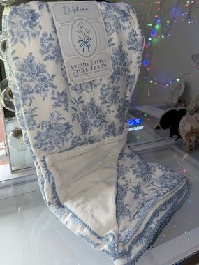 Delphine Envogue Reversible Cotton Gauze Romantic Blue Rose Shabby Chic Blanket